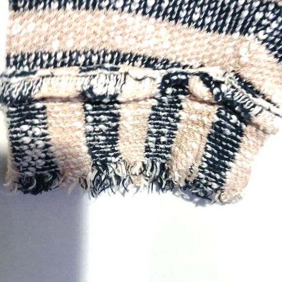 No Brand or Size RN # 101206 shows Soft Surroundings Sweater Shirt 100% Cotton. - Picture 9 of 10